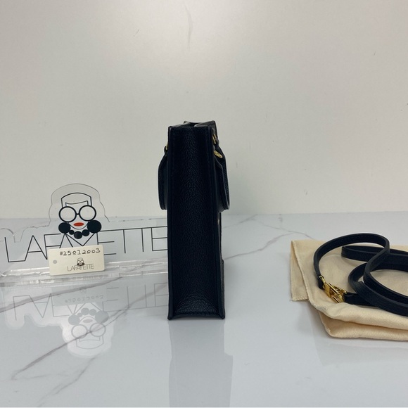 Louis Vuitton Petit Sac Plat - Picture 3 of 7